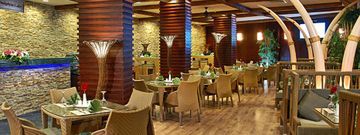 אתר נופש Coral Sea And Aqua Park 4*