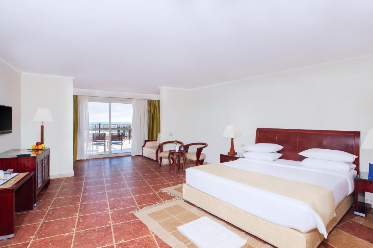 Coral Sea And Aqua Park 4*