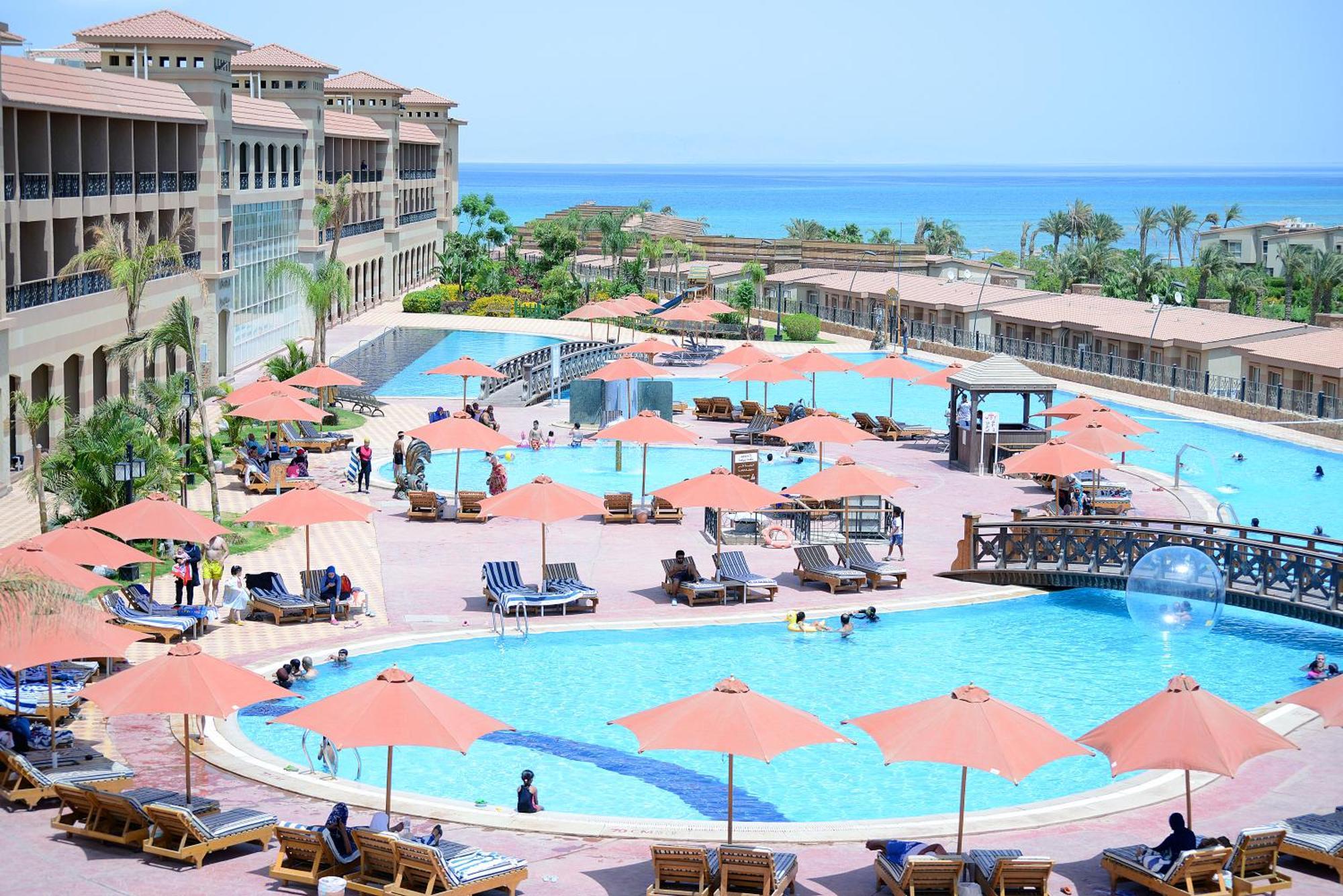 Coral Sea And Aqua Park Resort